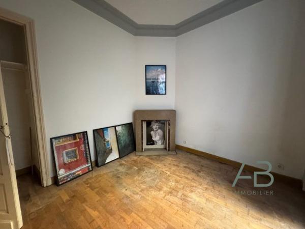 T3 Lille Jean-Baptiste Lebas 52.44 m²