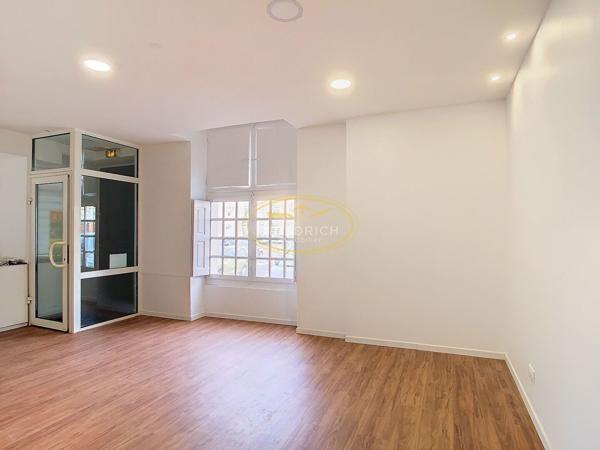 LOCAL COMMERCIAL - COMMERCY Commercy LOCAL COMMERCIAL - COMMERCY Commercy