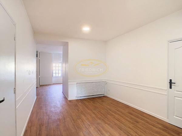LOCAL COMMERCIAL - COMMERCY Commercy LOCAL COMMERCIAL - COMMERCY Commercy