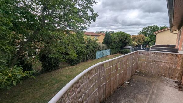 T2 avec balcon et stationnement