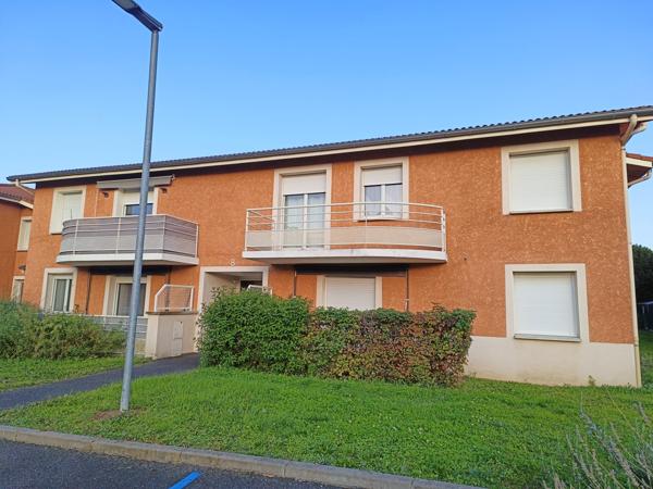 T2 avec balcon et stationnement