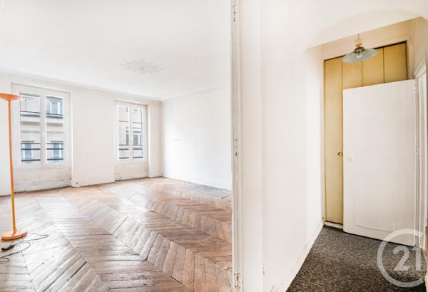 Appartement F4 à vendre  4 pièces - 72,61 m2 PARIS - 75010
