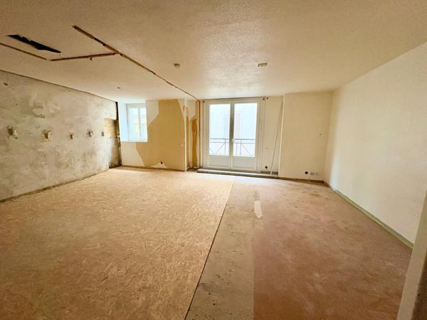 Agen centre – Appartement en rez-de-chaussée à réagencer entièrement