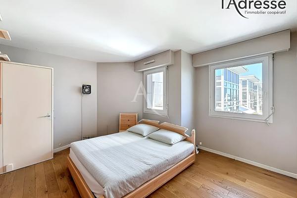 Suresnes/Limite Puteaux - 5 pièces 128m2 - Top Floor 40 m² - Balcon 20 m² - 2 places de parking - cave