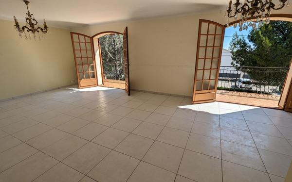 Maison à vendre    9 pièces • 192 m2 Six-Fours-les-Plages