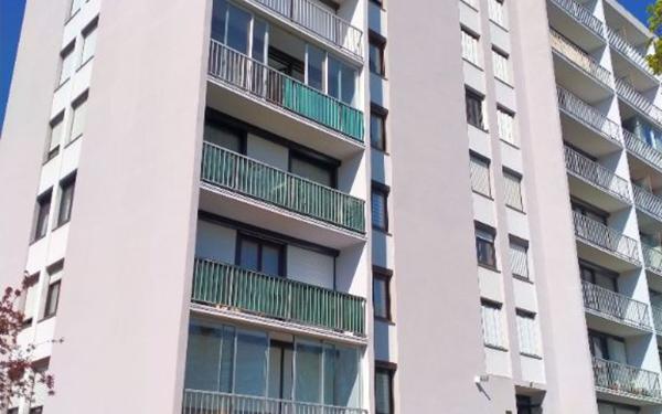 Appartement à vendre    1 pièce •  Limoges