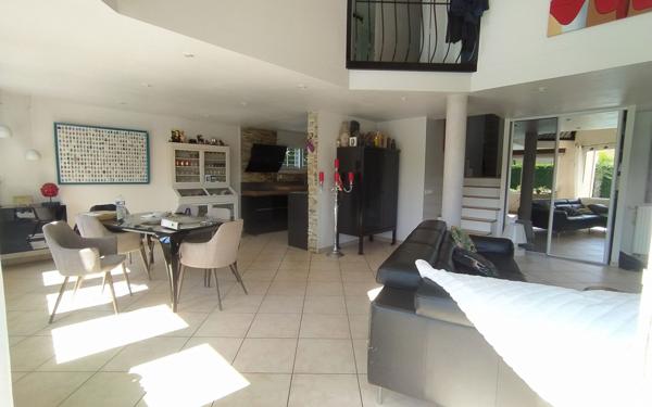 Maison à vendre    4 pièces • 103,85 m2 Rumilly