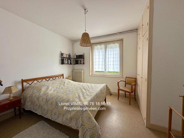 Maison 145 m2 6 pièces ( 4 ch ) sur terrain clos de 609 m2