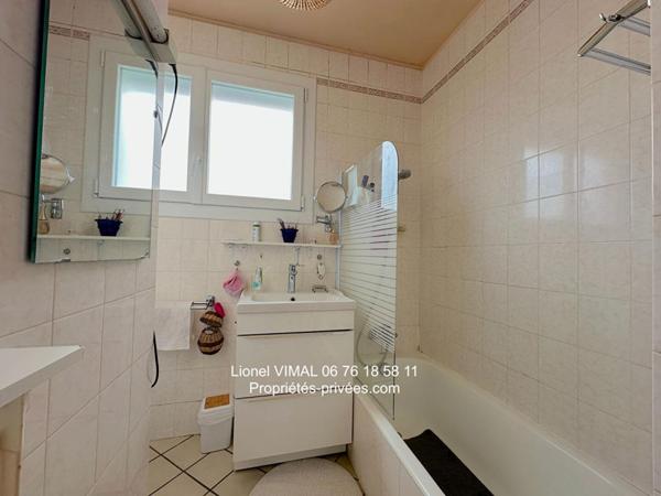 Maison 145 m2 6 pièces ( 4 ch ) sur terrain clos de 609 m2