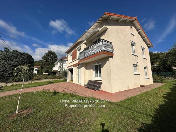 Maison 145 m2 6 pièces ( 4 ch ) sur terrain clos de 609 m2