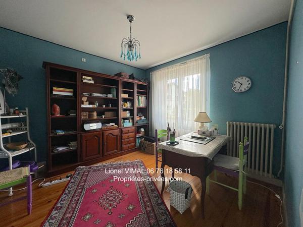 Maison 145 m2 6 pièces ( 4 ch ) sur terrain clos de 609 m2