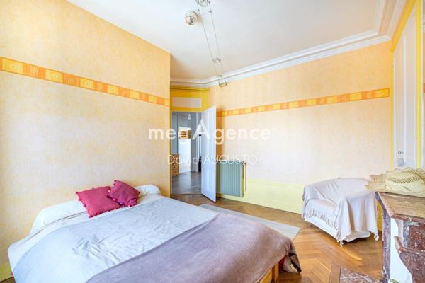 Appartement à VILLEURBANNE, 69100 - 4 pièces 104m²