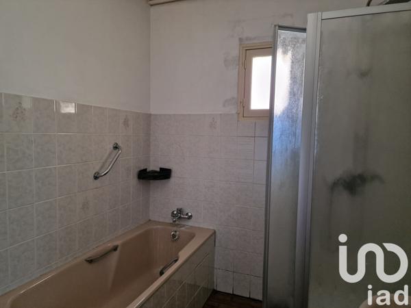 Maison à vendre 8 pièces 220 m² Sainte-Croix-de-Mareuil