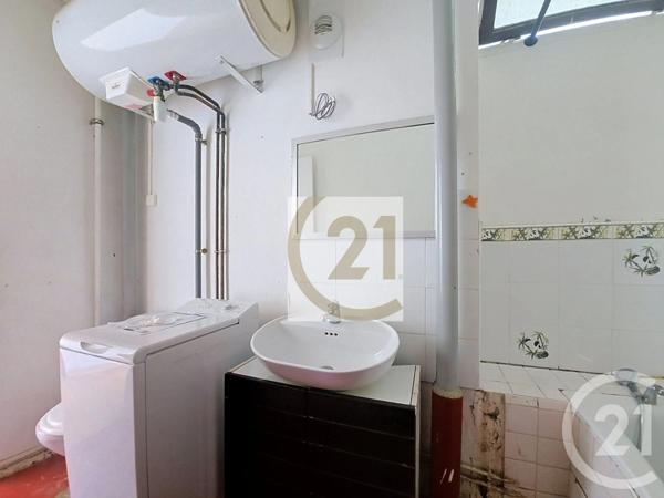 Appartement F3 à vendre  2 pièces - 40 m 2   IVRY SUR SEINE  - 94