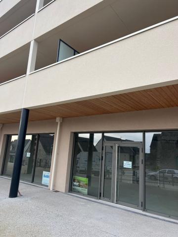 A Louer Bonchamp, plein centre local commercial 74 m²