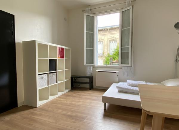 Bordeaux Studio 20 m2 calme et lumineux
