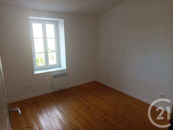 Maison à vendre  5 pièces - 110 m2 STE SOULLE - 17