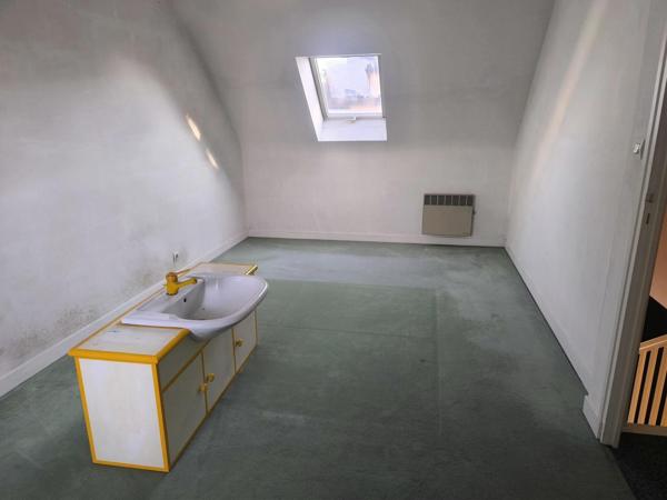 Maison traditionnelle avec jardin