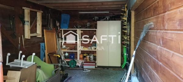 Chalet de 51m² sur 2 niveaux avec garages, vide sanitaire sur 552 m² de terrain cloturé