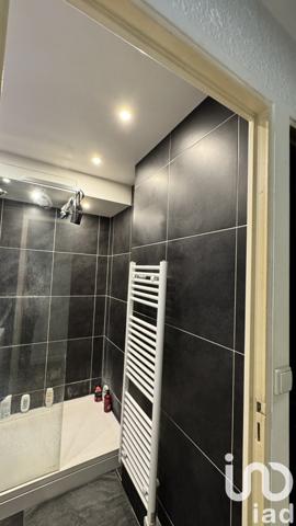 Appartement 4 pièces de 75 m² à Lille (59800)