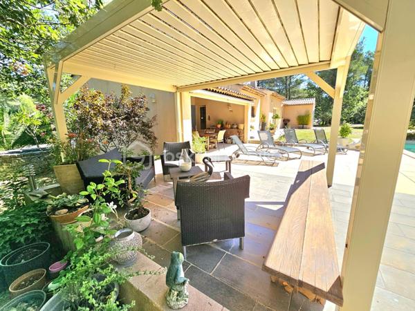 Maison de 210 m²