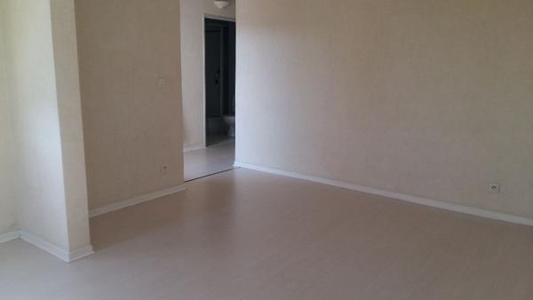 Studio 29.40m2 centre-ville avec balcon et parking