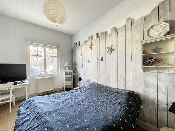 ECHILLAIS - 2 MIN SUD ROCHEFORT - CHARENTAISE AVEC PISCINE - 4 CHAMBRES - GRAND GARAGE -TERRAIN CLOS