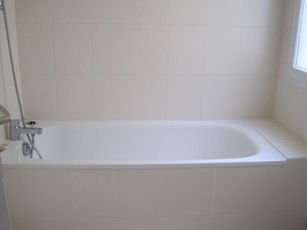 A LOUER STUDIO MEUBLE PROCHE CENTRE VILLE ET ECOLE DE ST QUENTIN 02100.