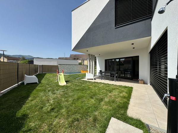 Maison - 6 pièces - 170 m²