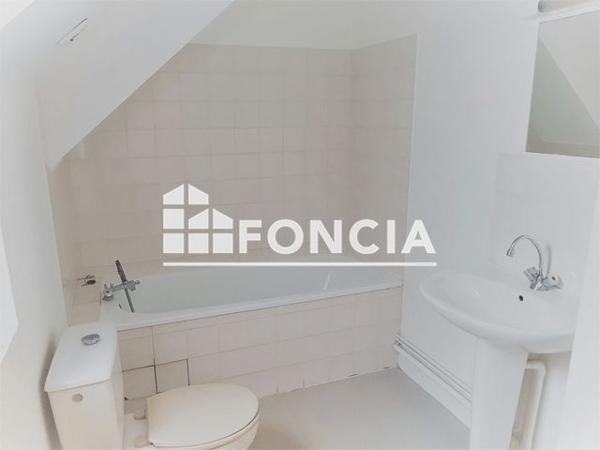 Location Appartement 3 pièces 48.4 m² - 2 ET 2 BIS RUE NATIONALE Chalonnes Sur Loire 49290