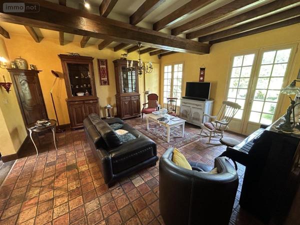 Maison à vendre à Entrammes en Mayenne (53260), ref : 53006-1337