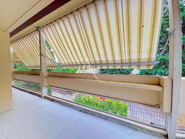PAU ALLÉES DE MORLAÀS - 3 chambres - Terrasse - Garage - Ascenseur - Vue Pyrénées