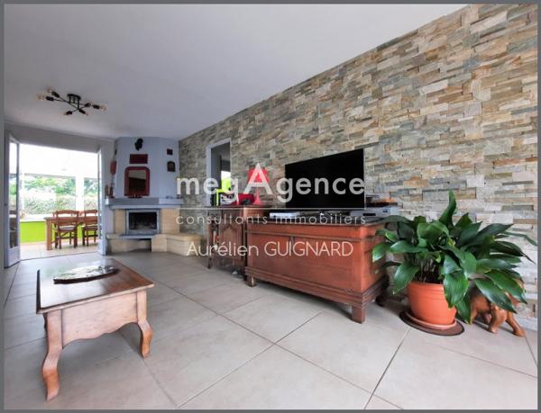 Maison à BRESSUIRE, 79300 - 5 pièces 117m²