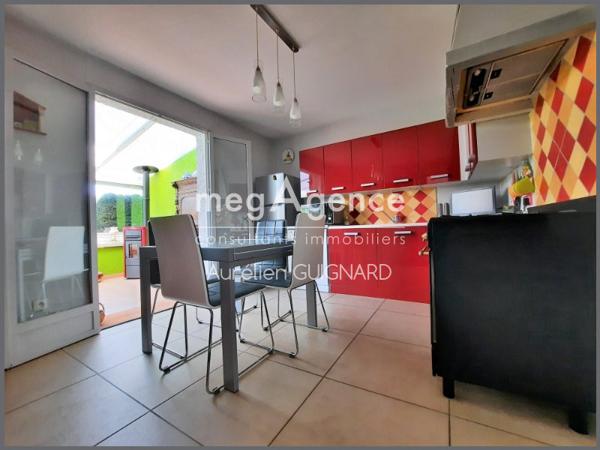 Maison à BRESSUIRE, 79300 - 5 pièces 117m²