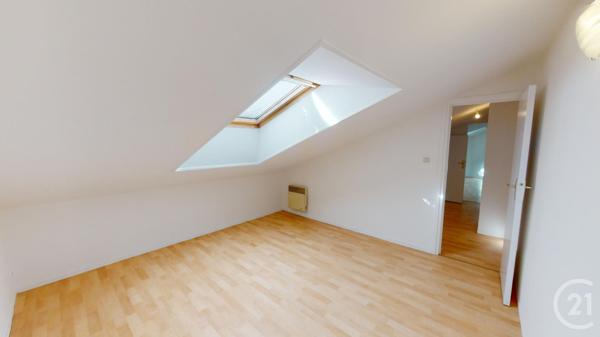 Appartement F4 à vendre  5 pièces - 83,78 m2 MAICHE - 25
