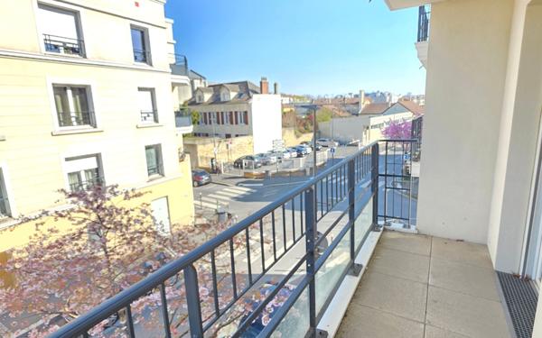 Appartement à vendre    2 pièces • 63,10 m2 Houilles
