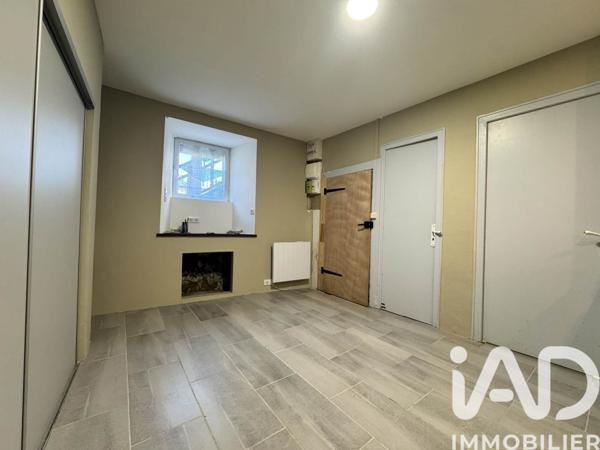 Maison à vendre 4 pièces 93 m² Saint-Santin-Cantalès