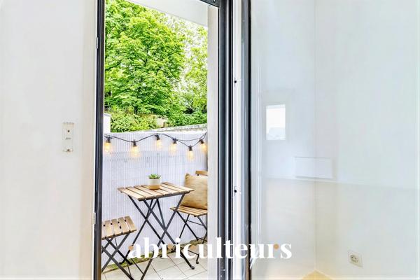 Charmant studio 30 m² avec balcon Courbevoie (92400)