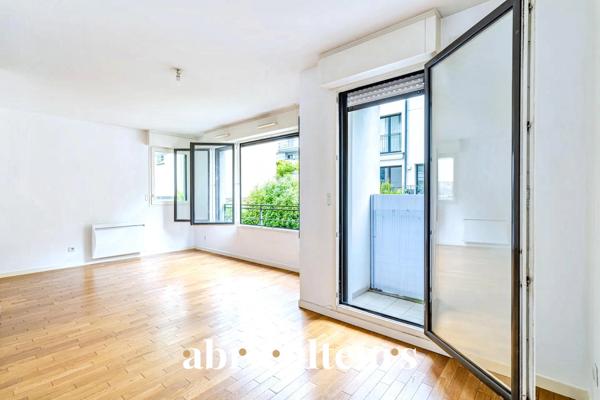 Charmant studio 30 m² avec balcon Courbevoie (92400)
