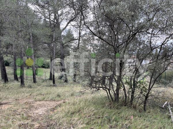 Terrain - 1060 m² Bien prestige