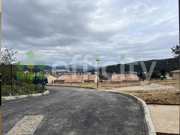 Terrain - 1060 m² Bien prestige