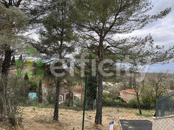 Terrain - 1060 m² Bien prestige