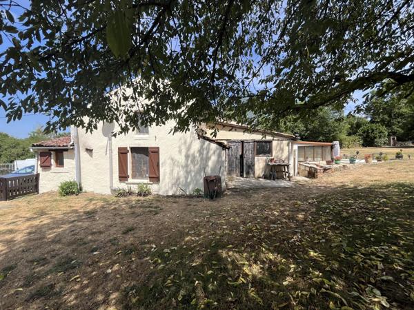 Charmant maison de campagne de 3 chambres proche d'une ville