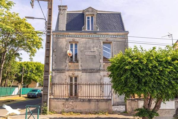 Immeuble à vendre 730 800 € Châtelaillon-Plage 150 m² DPE E
