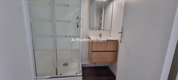 Vente                                                      Appartement
                        
                     3 pièces                      54 m2                     à Sucy-en-Brie