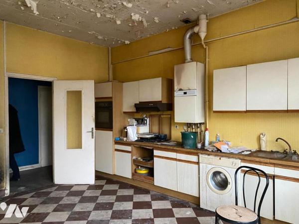 APPARTEMENT A RENOVER : 3 CHAMBRES