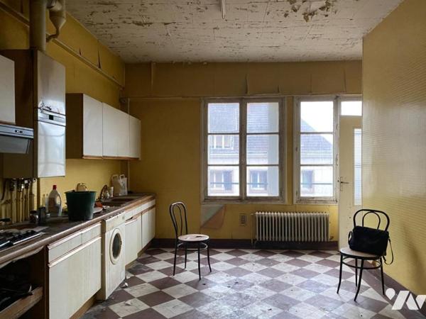 APPARTEMENT A RENOVER : 3 CHAMBRES