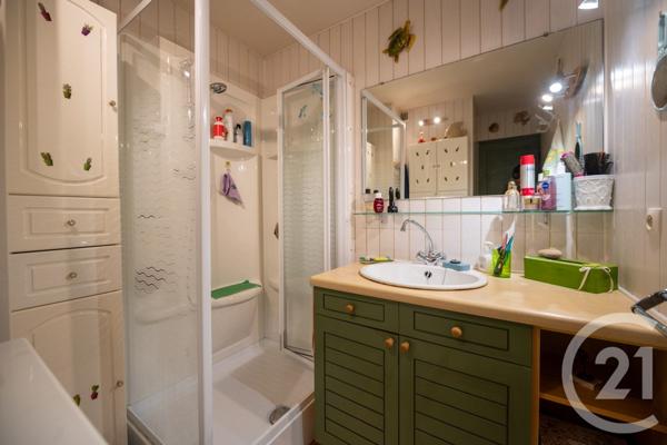 Appartement F2 à vendre  2 pièces - 49,43 m2 LE LAVANDOU - 83