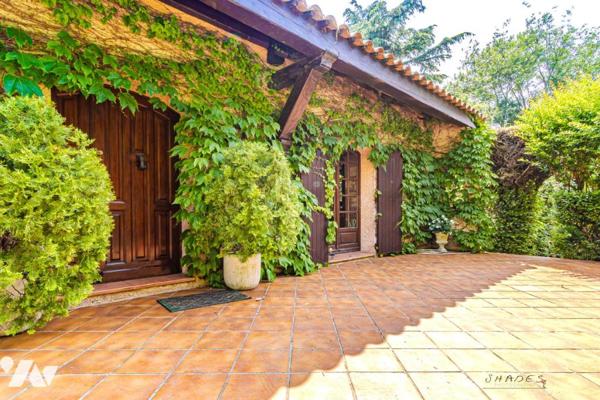 Propriété d'exception à Hyères  