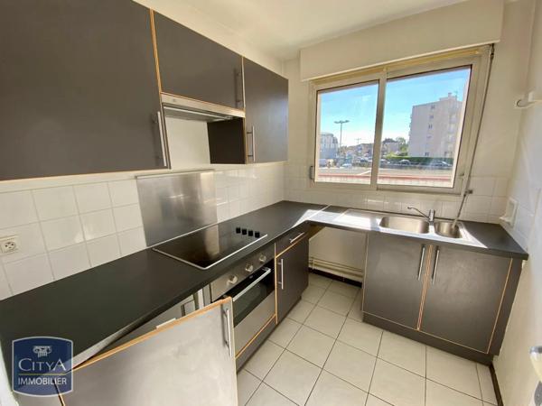 Appartement à louer 2 pièces 43.9m²